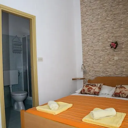 Apartment Dragica