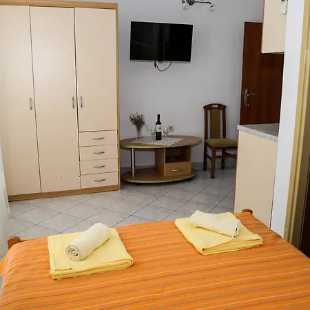 Apartment Dragica