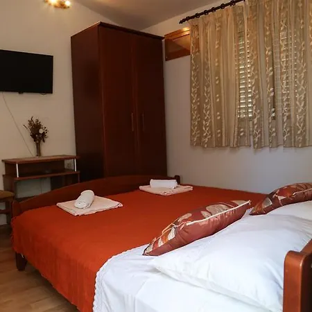 Apartment Dragica Milna (Hvar)
