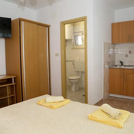 Apartment Dragica Milna (Hvar)