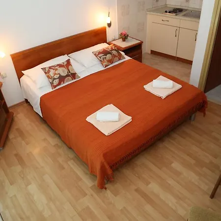 Dragica Appartamento Milna (Hvar)