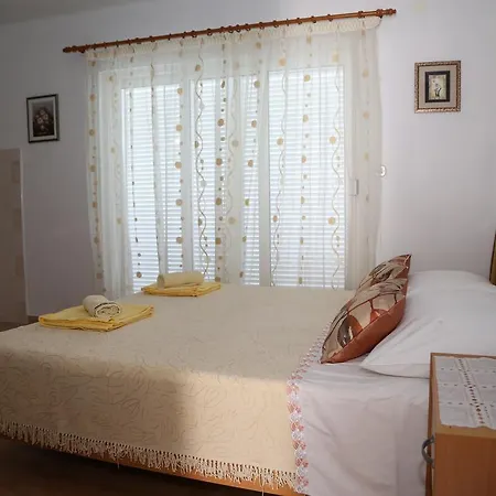 Dragica Apartman Milna (Hvar)